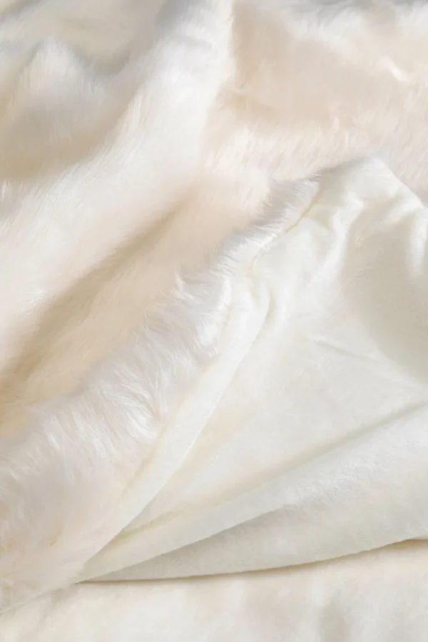 Coperta in pelliccia Polar 200x140 crema - KARE