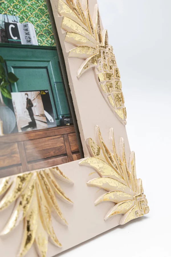 Cornice Pineapple 18x23cm - KARE