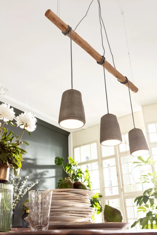 Lampada a sospensione dal design industriale - Dining Concrete - con tre punti luce in cemento - KARE