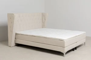 Letto boxspring Benito Moon crema 180x200cm - KARE