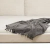 Letto East Side velluto a coste crema 180x200 - KARE