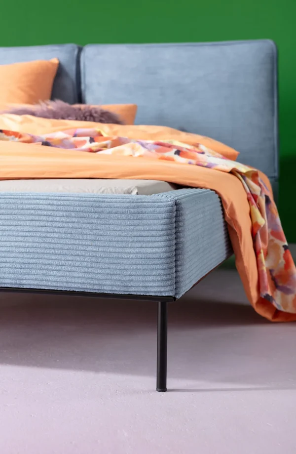 Letto East Side velluto a coste blu 160x200 - KARE