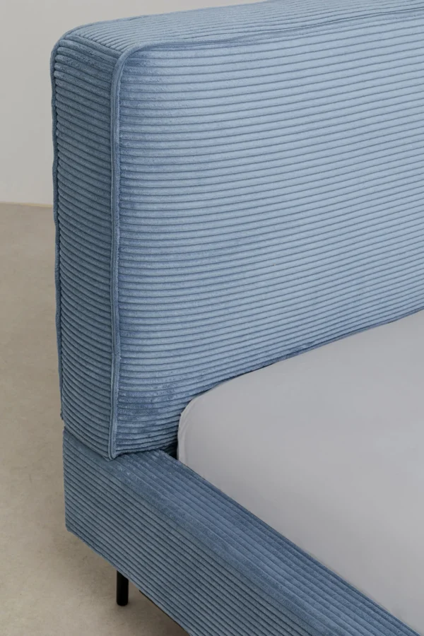 Letto East Side velluto a coste blu 160x200 - KARE