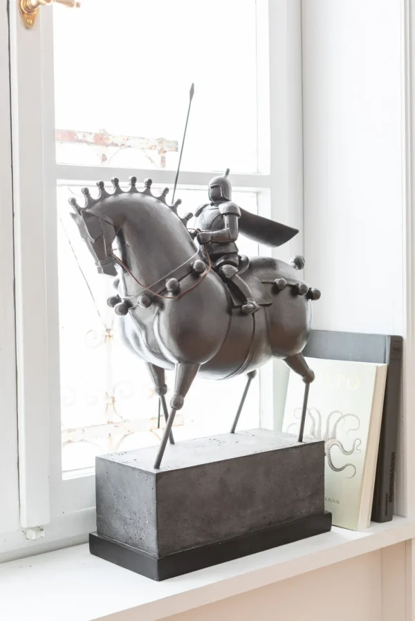 Oggetto Decorativo Nero Knight - KARE