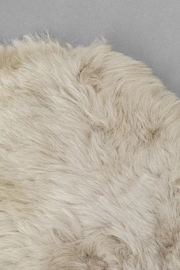 Pelle di agnello Heidi grigio 65x85cm - KARE