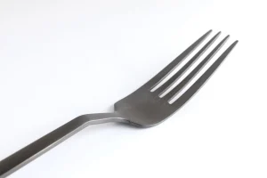 POSATE GLORIA NERO (16 PZ) - KARE