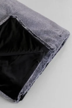KARE Design Coperta Mika Grigia 150x200cm - KARE> Cuscini