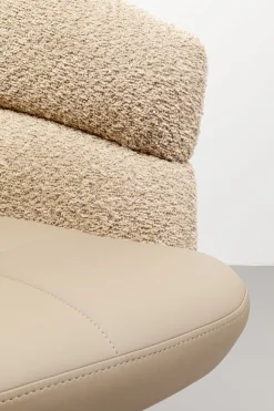 KARE Design Sedia girevole con braccioli Tasty - KARE></noscript> Sedie